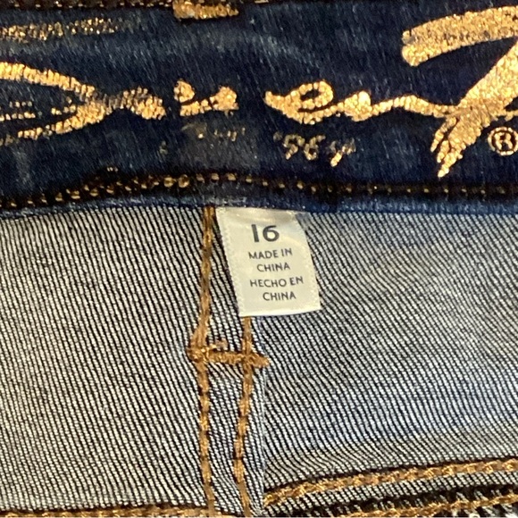 7 For All Mankind Denim Sunset Bermuda Shorts, Size 16 - Picture 14 of 16